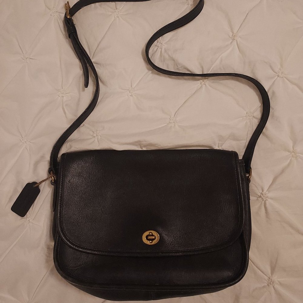 Vintage Coach City Crossbody bag